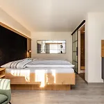 Haus Meneweger *