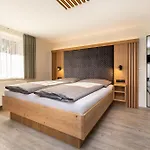 Haus Meneweger Flachau