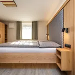 Haus Meneweger Apartmán *