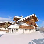 Haus Meneweger Apartmán