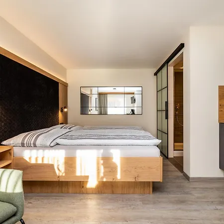 Haus Meneweger Апартаменти Флахау