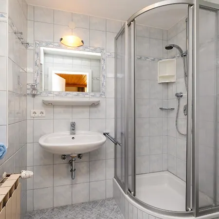 Haus Meneweger Апартаменти Флахау