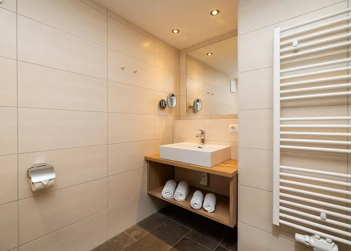 Haus Meneweger Apartment *